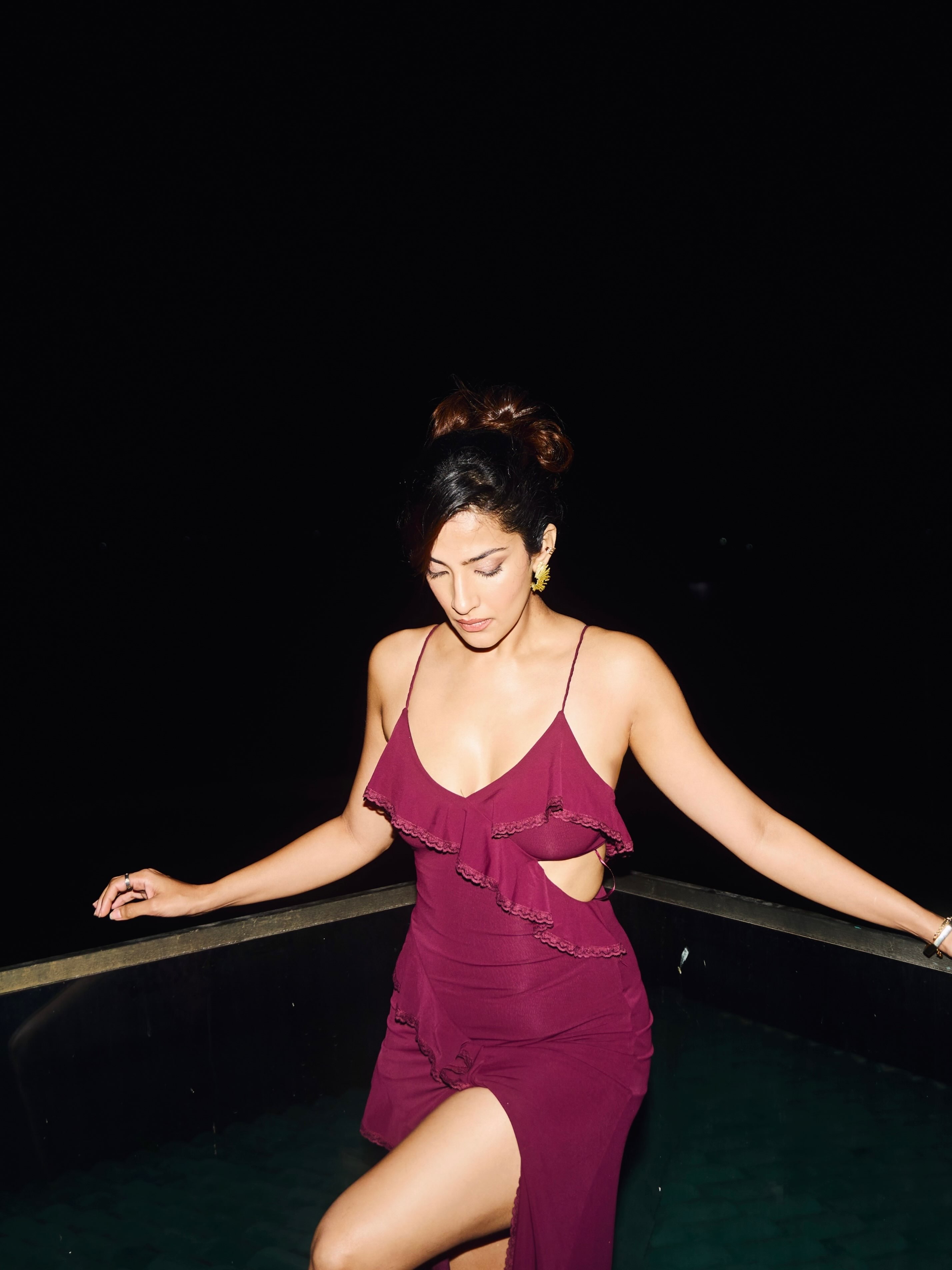 Miloni Jhonsa Serves Balcony Night Glam In Plum!