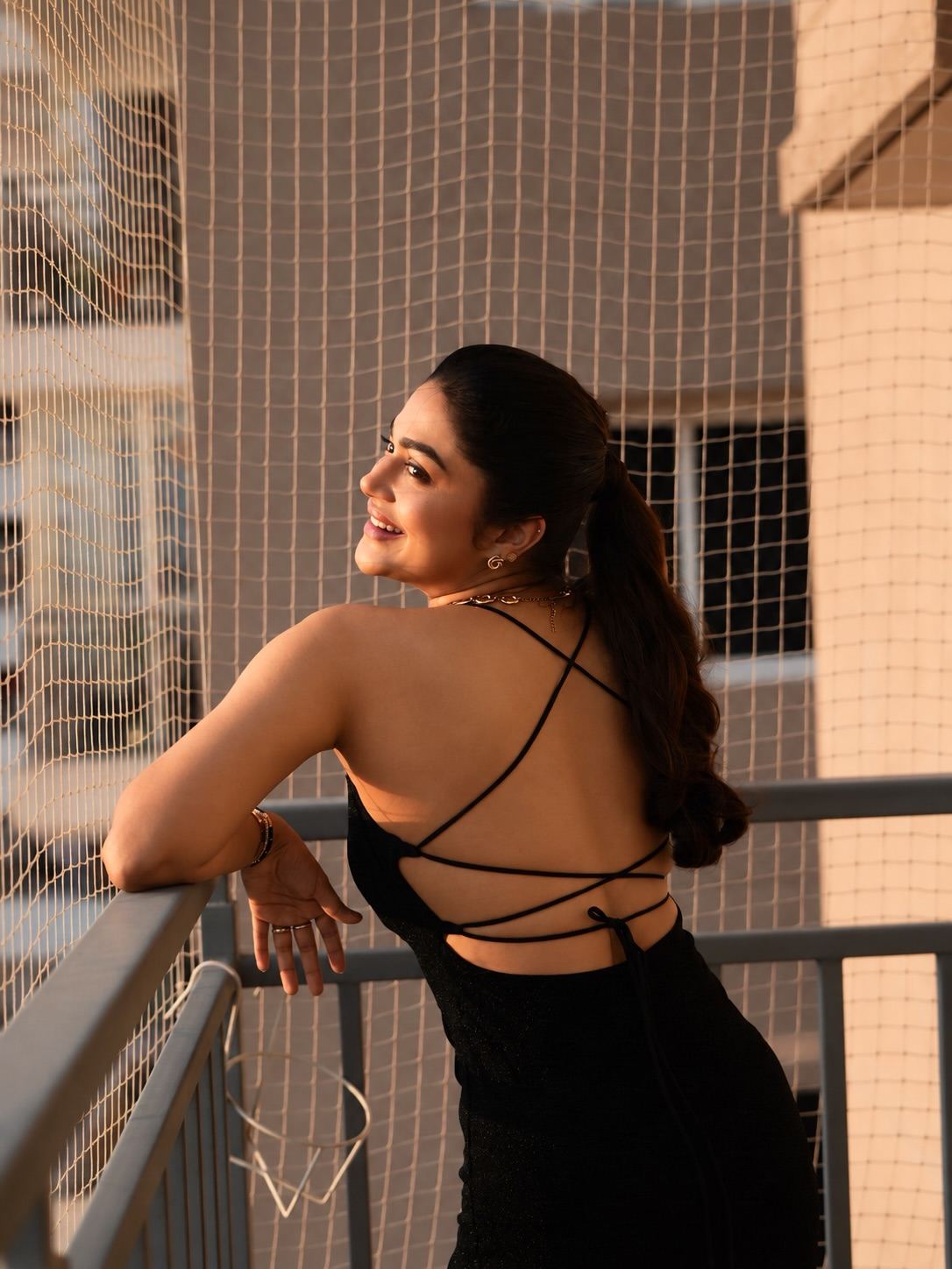 Payal Radhakrishna Shows Chic Side Profile Look!