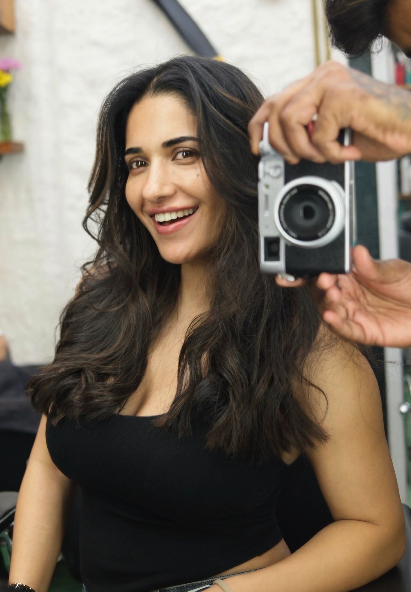Ruhani Sharma Flashes A Peace Sign In The Salon!