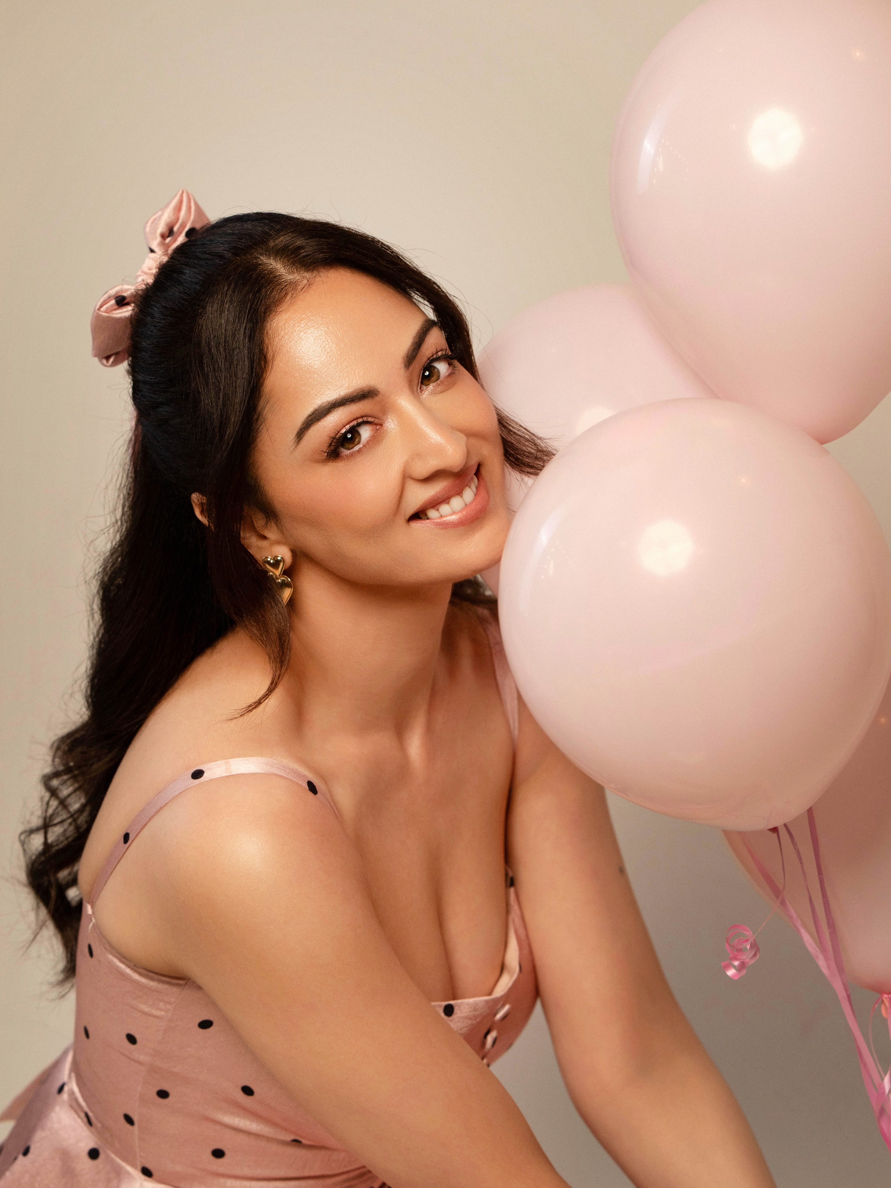 Sandeepa Dhar Poses With Pink Balloons In Style!