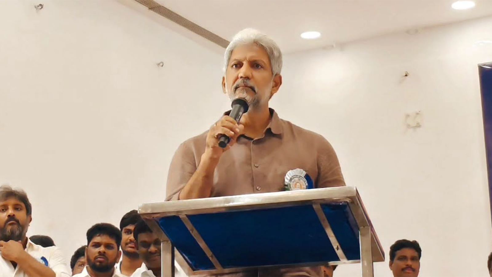 Vallabhaneni Vamsi and Kodali Nani in focus