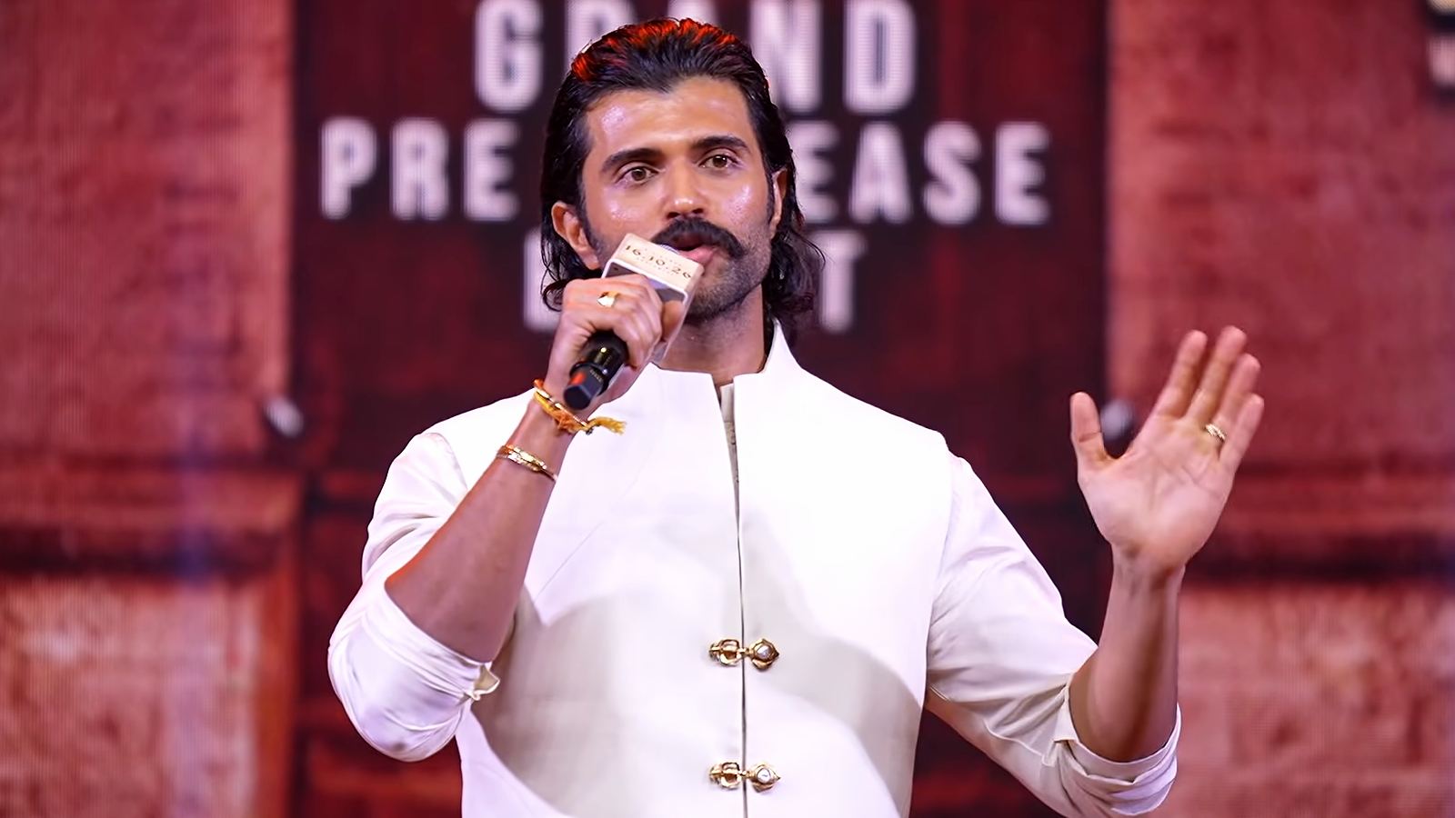 Vijay Deverakonda at Ranabaali event