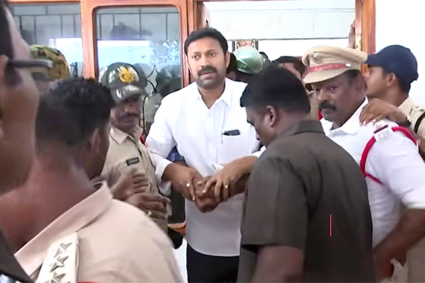 Kadapa MP YS Avinash Reddy amid local election tensions